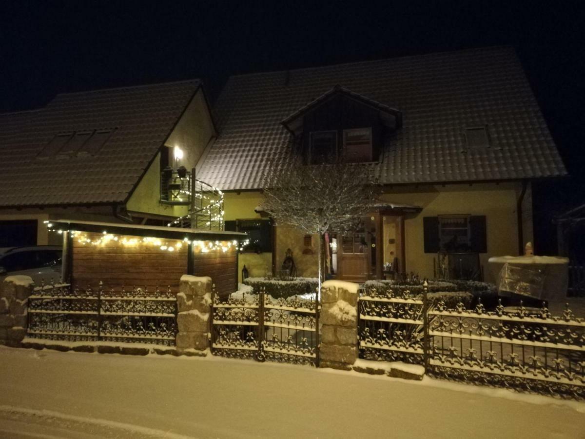 Sweet Home Suite Hallerndorf ภายนอก รูปภาพ